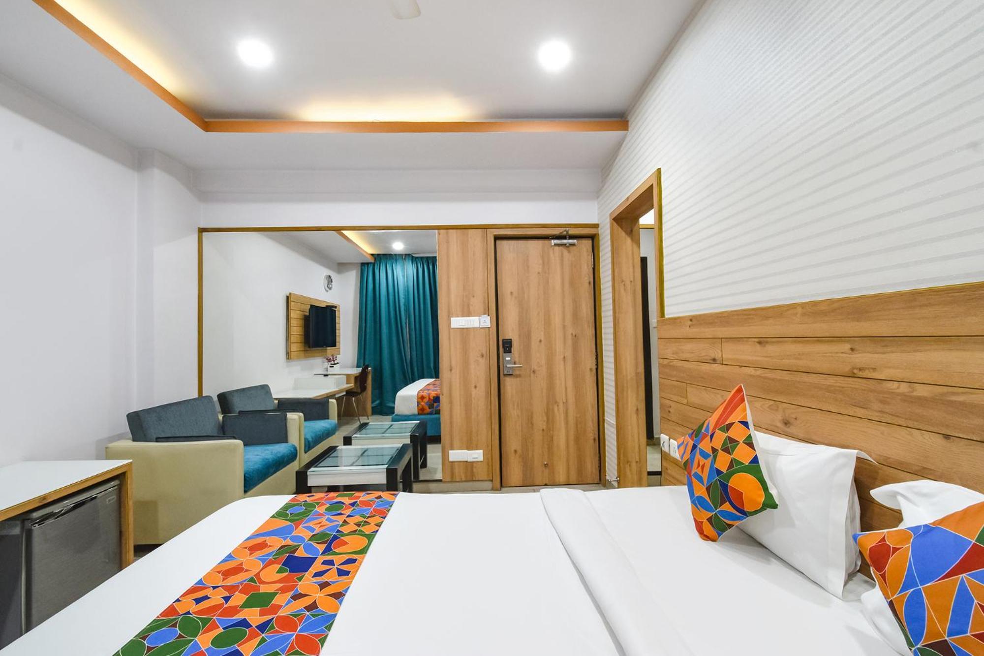 Fabhotel Aditya Homes - Nr Isb, Gachibowli Haiderabad Buitenkant foto